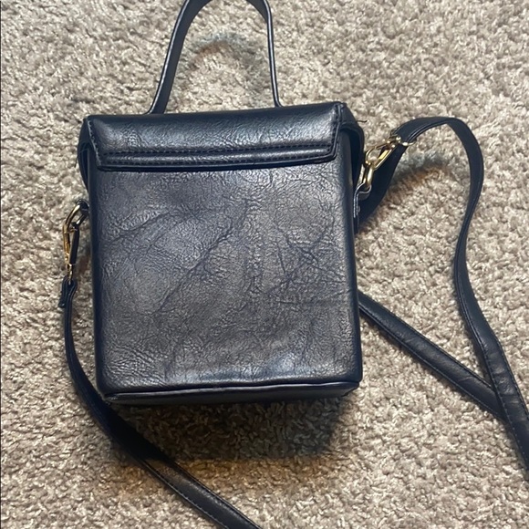 Purse - Picture 2 of 3